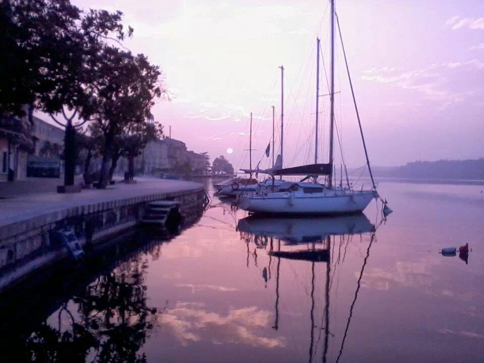 Villa Indipendente A Pochi Passi Dal Lago San Felice del Benaco Bagian luar foto