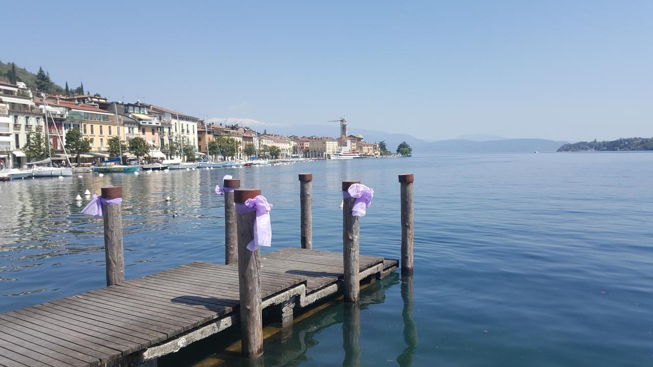 Villa Indipendente A Pochi Passi Dal Lago San Felice del Benaco Bagian luar foto